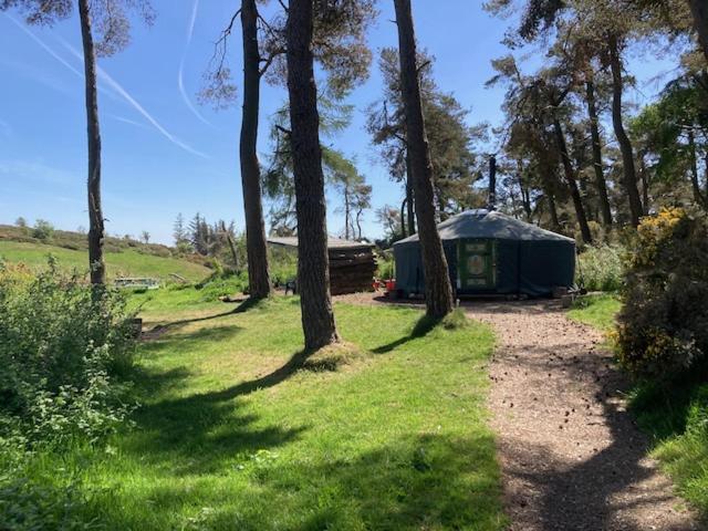 Penbedw Uchaf Estate - Rural Retreats, Tennis Mold Extérieur photo